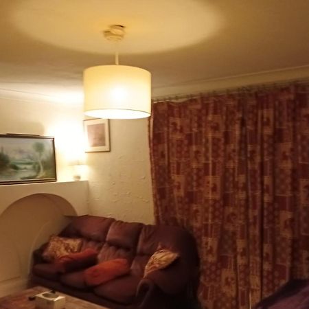 Dach Apartments - Cozy 3 Bed Apartment In Hendon إدجوير الغرفة الصورة