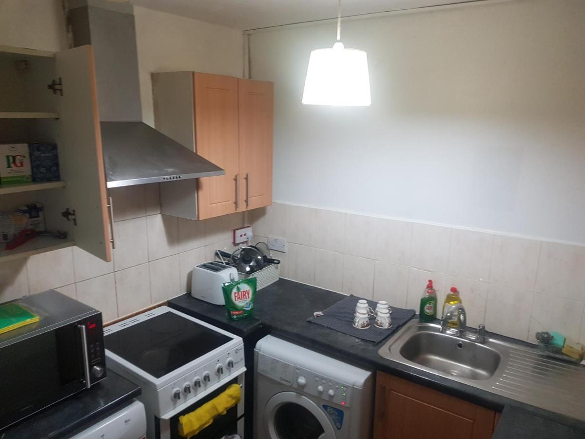 Dach Apartments - Cozy 3 Bed Apartment In Hendon إدجوير المظهر الخارجي الصورة