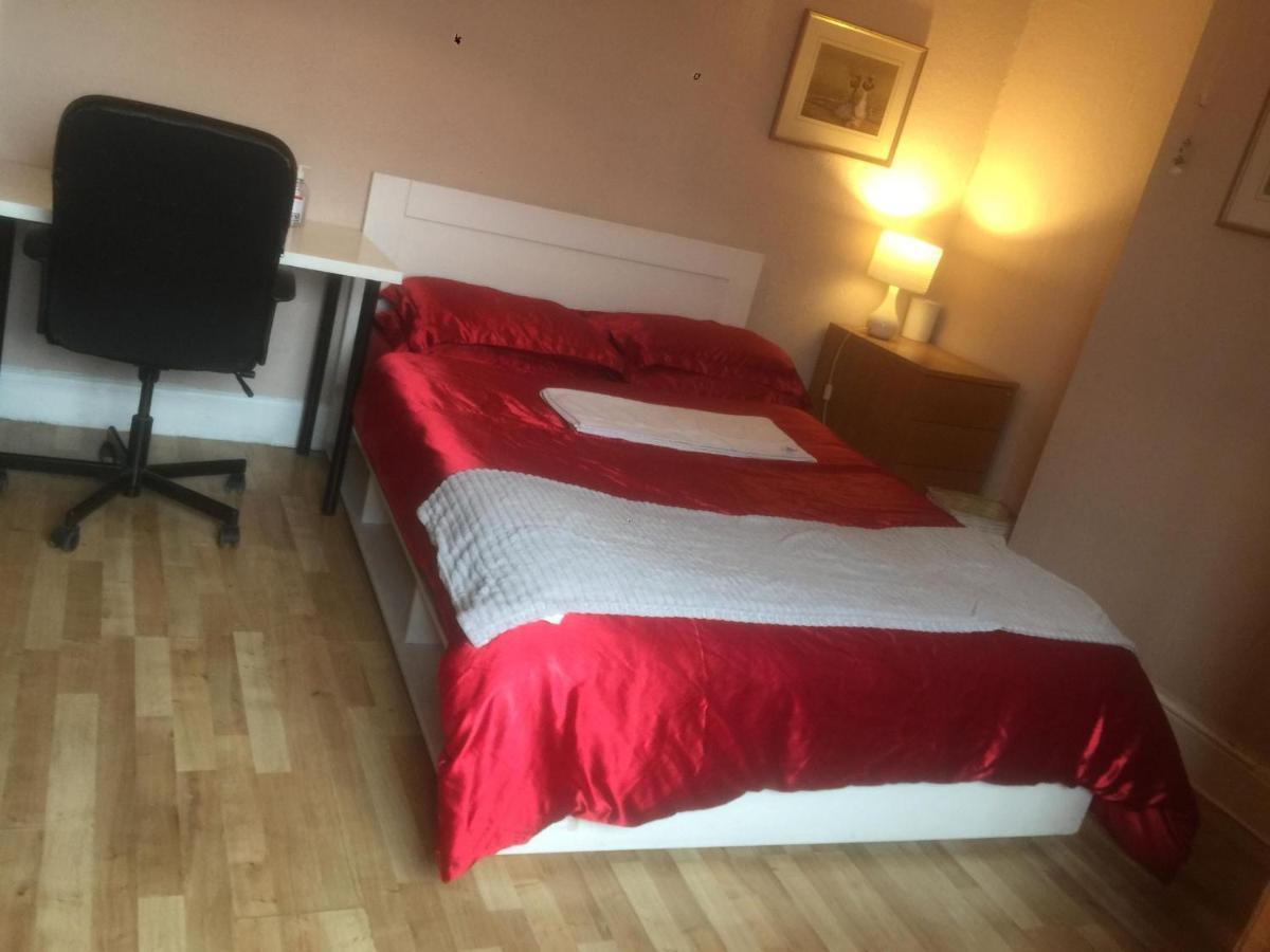 Dach Apartments - Cozy 3 Bed Apartment In Hendon إدجوير المظهر الخارجي الصورة